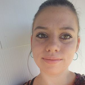 Meet your Posher, Kira